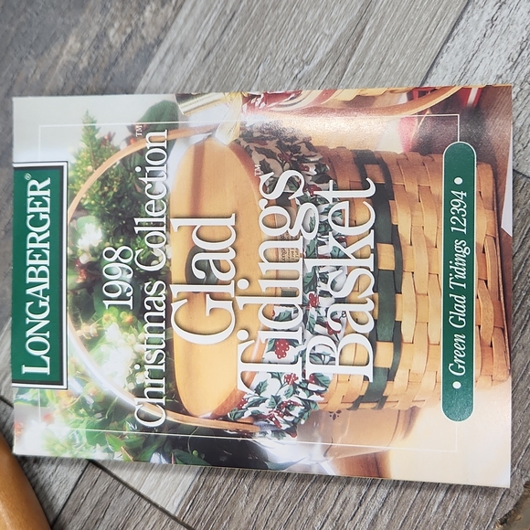 Longaberger Glad Tidings Basket - Picture 10 of 12